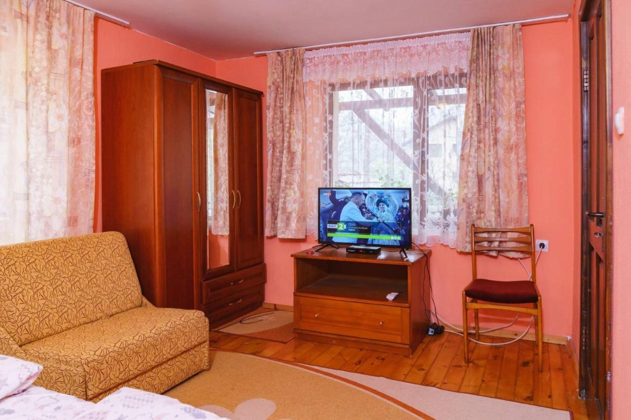Фън Шуй Къща За Гости 88 Dobrinishte Exterior foto
